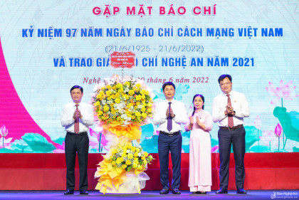 Nghệ An: Gặp mặt nhân kỷ niệm 97 năm ngày Báo chí Cách mạng Việt Nam và trao giải Báo chí năm 2021