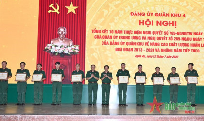 Quân khu 4 tổng kết 10 năm thực hiện Nghị quyết 765 của Quân ủy Trung ương