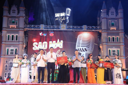 Thí sinh dòng nhạc Thính phòng Tạ Minh Mẫn đăng quang giải Sao Mai xứ Nghệ 2022