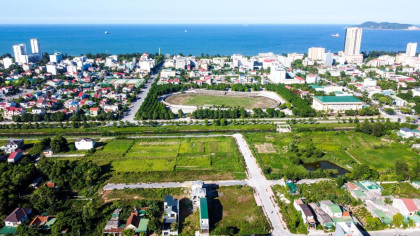Thị xã Cửa Lò thống nhất kế hoạch giải tỏa các công trình, ki ốt phía Đông đường Bình Minh