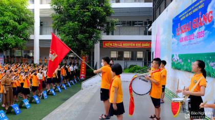 Sáng nay, hơn 1.500 trường học của Nghệ An chính thức khai giảng