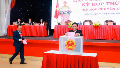 Nghệ An bầu bổ sung hai Phó Chủ tịch UBND tỉnh nhiệm kỳ 2021 - 2026