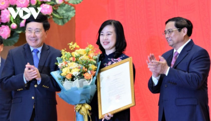 Thủ tướng trao quyết định bổ nhiệm 2 Bộ trưởng Đào Hồng Lan và Nguyễn Văn Thắng