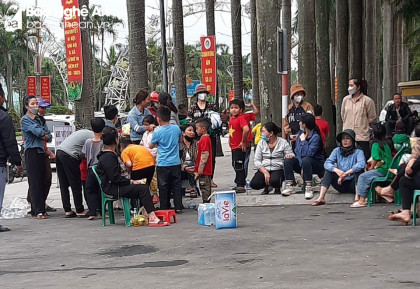 Thị xã Cửa Lò: Nhiều học sinh bị bắt nghỉ học để phản đối kế hoạch quản lý kinh doanh xe điện 4 bánh