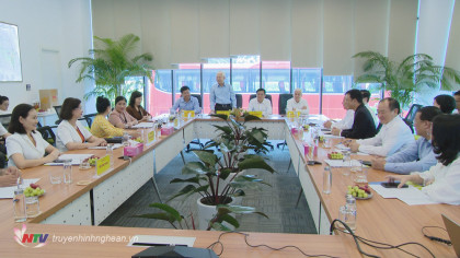 Nguyên Chủ tịch nước Nguyễn Minh Triết thăm KCN Visip Nghệ An