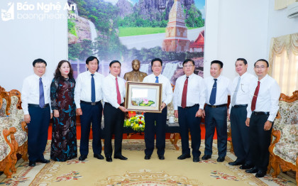 Bí thư Tỉnh ủy Nghệ An Thái Thanh Quý thăm, làm việc tại tỉnh Bô Ly Khăm Xay, CHDCND Lào