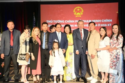 Thủ tướng Phạm Minh Chính gặp mặt bà con cộng đồng người Việt Nam tại Hoa Kỳ