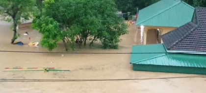 Nghệ An mưa lớn kéo dài, nhiều huyện miền núi bị ngập lụt, sạt lở