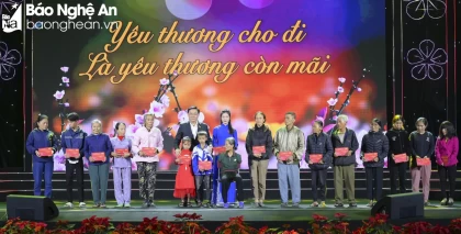 Gần 141 tỷ đồng ủng hộ Tết Vì người nghèo - Xuân Giáp Thìn năm 2024 của Nghệ An