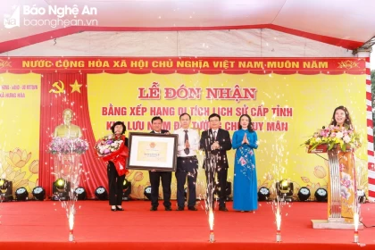 Đón nhận Bằng xếp hạng Di tích lịch sử cấp tỉnh Khu lưu niệm Đại tướng Chu Huy Mân