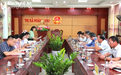 Kiểm tra công tác cải cách hành chính tại thị xã Hoàng Mai