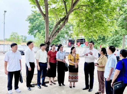 Đại biểu HĐND tỉnh tiếp xúc cử tri tại các huyện Tương Dương và Nghĩa...