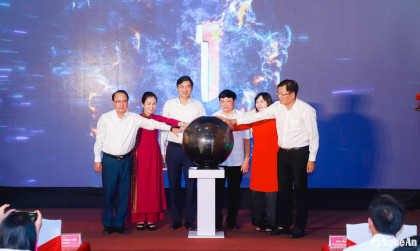 Ra mắt giao diện mới Báo Nghệ An điện tử và Chuyên trang Chủ tịch Hồ Chí Minh với quê hương Nghệ An