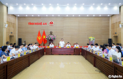 UBND tỉnh Nghệ An họp phiên chuyên đề tháng 6/2024