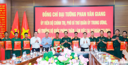 Đại tướng Phan Văn Giang - Bộ trưởng Bộ Quốc phòng thăm, làm việc tại Sư đoàn 324