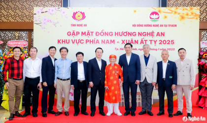 Lãnh đạo tỉnh Nghệ An dự gặp mặt Hội đồng hương Nghệ An phía Nam tại TP Hồ Chí Minh