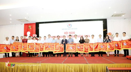 Hội Nhà báo Việt Nam tôn vinh những tập thể, cá nhân tiêu biểu