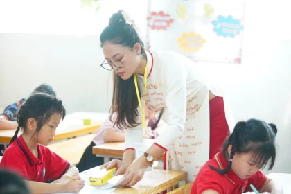 Bộ Giáo dục và Đào tạo đề nghị các địa phương giải quyết tình trạng thiếu giáo viên