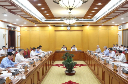 Thông báo chủ trương về dự kiến nhân sự chủ chốt các địa phương sau sáp nhập