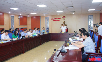 Trình phương án không thu phí đối với 6 thủ tục hành chính khi thực hiện qua dịch vụ công trực tuyến ở Nghệ An