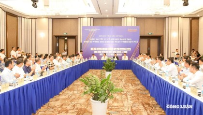 Chuyển đổi số không chỉ là yêu cầu, mà là sự sống còn đối với báo chí