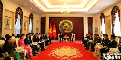Đoàn công tác tỉnh Nghệ An làm việc với Đại sứ quán Việt Nam tại Trung Quốc