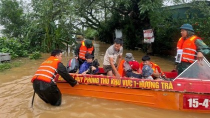 Khẩn cấp ứng phó bão số 13: Hoàn thành sơ tán dân khỏi vùng nguy hiểm...
