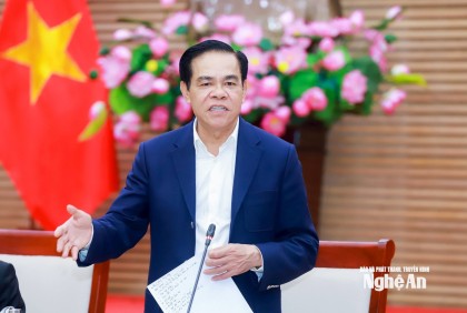 Chủ tịch UBND tỉnh Nghệ An Võ Trọng Hải chủ trì làm việc với Văn phòng UBND tỉnh