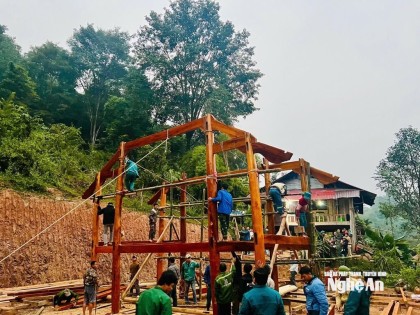 Nghệ An: Khẩn trương xây dựng nhà để người dân vùng lũ vào ở trước Tết Nguyên đán
