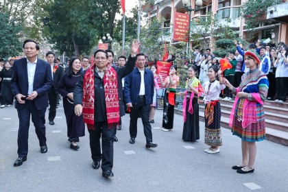 Thủ tướng dự khởi công 3 ngôi trường của "tình dân tộc, nghĩa đồng...