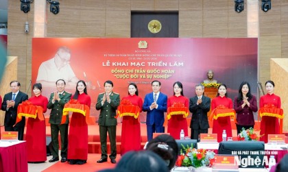 Khai mạc triển lãm “Đồng chí Trần Quốc Hoàn - Cuộc đời và sự nghiệp"