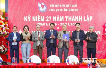 Câu lạc bộ Ảnh báo chí kỷ niệm 27 năm thành lập