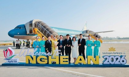 Cảng Hàng không quốc tế Vinh chào đón những hành khách đầu tiên năm 2026