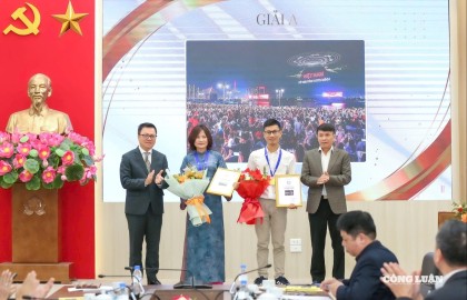 22 tác phẩm đoạt giải Cuộc thi ảnh báo chí 'Việt Nam trên hành trình đổi mới'