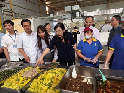 Bộ máy và biên chế nào cho an toàn thực phẩm?