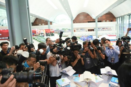 Đề xuất rút ngắn thời gian phản hồi thông tin cho báo chí, siết...