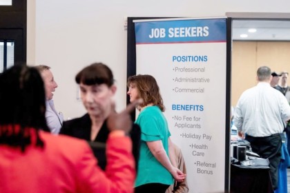 Big Tech sa thải gần 100.000 nhân viên, đầu tư vào AI