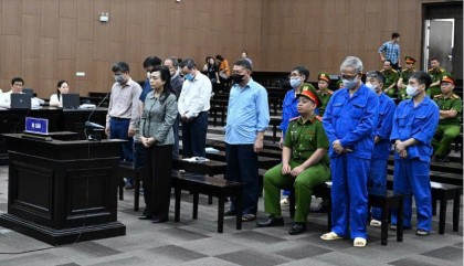 Cựu Bộ trưởng Y tế Nguyễn Thị Kim Tiến bị đề nghị mức án 5-6 năm...