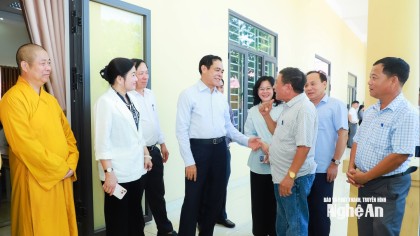 Chủ tịch UBND tỉnh Võ Trọng Hải tiếp xúc cử tri xã Vạn An trước kỳ họp giữa năm 2026 của HĐND tỉnh