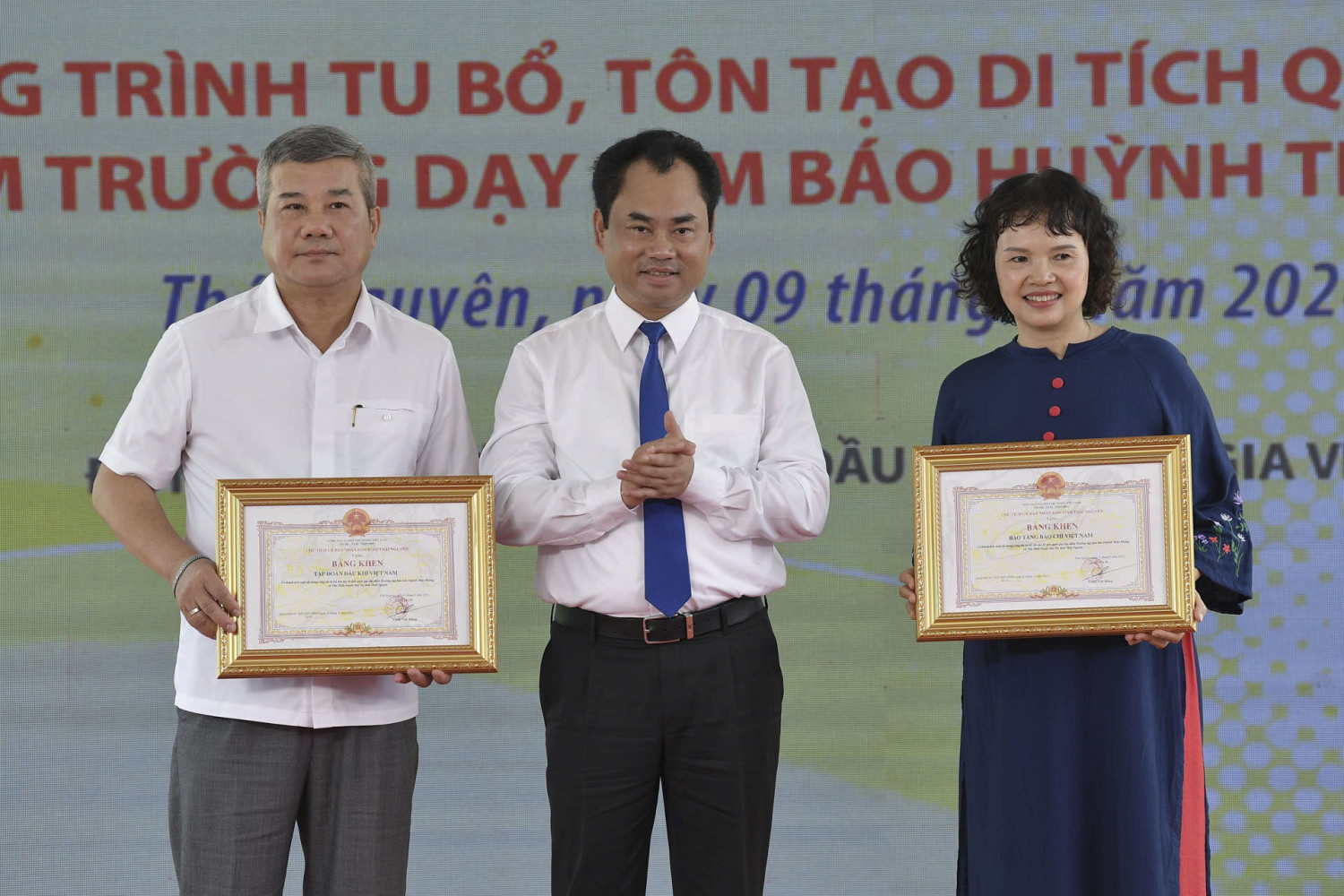 khanh thanh truong day lam bao 10jpg 1576