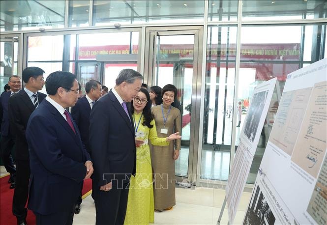 cdnmedia baotintuc vn upload dmdnzyela7xudtdlsa19w files 2025 08 2008 chinh phu2 200825