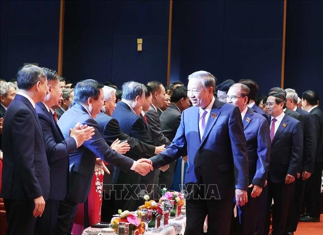 cdnmedia baotintuc vn upload e9gdnzvhdfi8lzswc6uba files 2025 08 chinh phu 20825 14