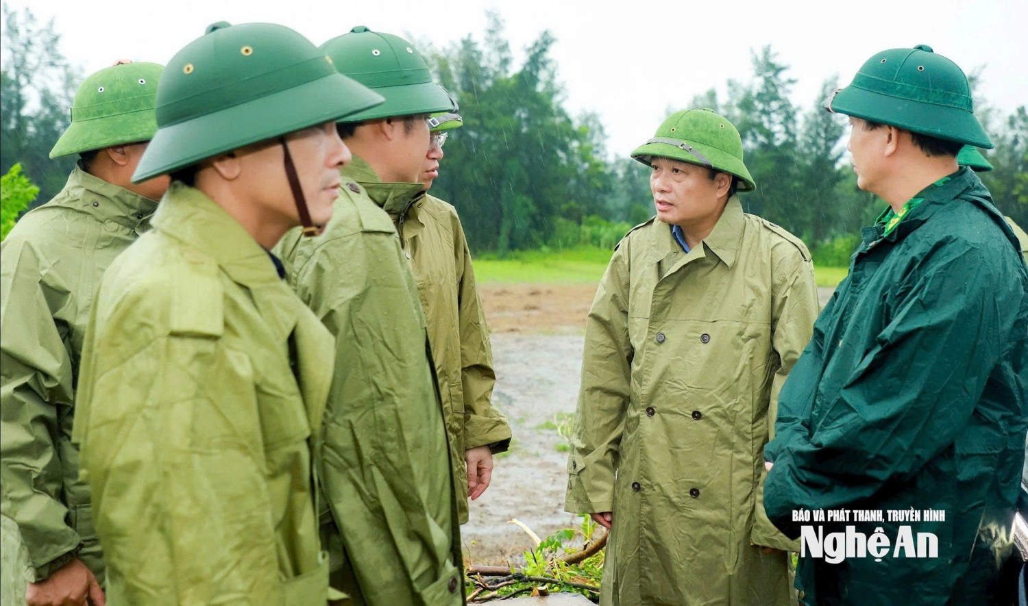 z6941428884598 9bae44bbbe69f95e71cffca0c79f6fb8