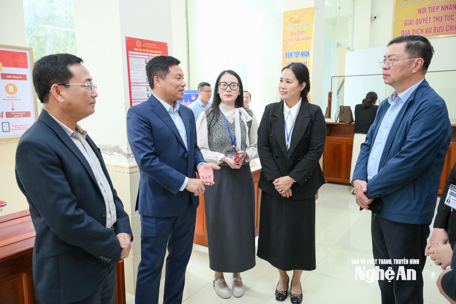 bna chinh quyen 2 cap 10