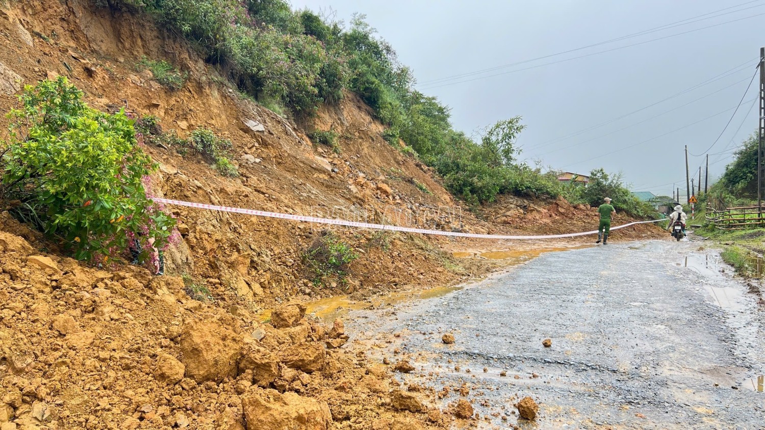 cdn baolaocai vn images a36bba936edb06a6363fa235f27bcc3223ca3103b2b9b36dc2511db362b1f10d8874789f82f981a46734abc54a49fa4b baolaocai c img 7650