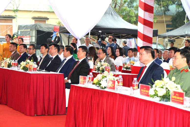 khoi cong 5 333